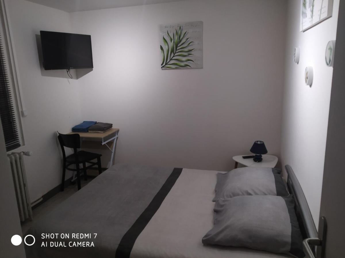Le Risle - Hotel Montfort-sur-Risle Экстерьер фото